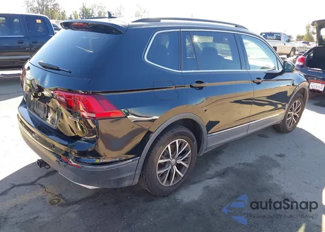 2020 Volkswagen Tiguan 2.0T Se/2.0T Se R-Line Black/2.0T Sel z USA, uszkodzony, nr VIN 3VV2B7AX8LM027974